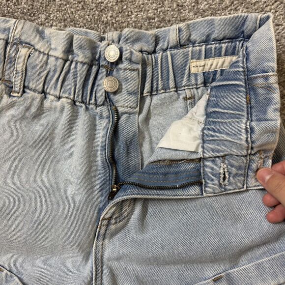 PacSun Shorts Womens 23 Light Wash Denim Mom Short High Rise Paperbag Waist - Picture 4 of 12